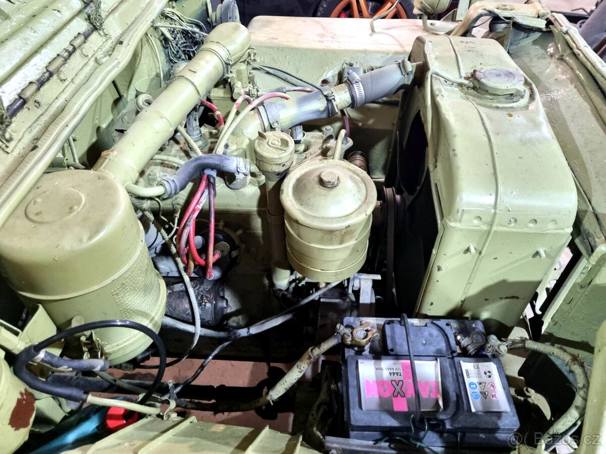 Jeep Willys GPW ( 1942 ) s TP - 7