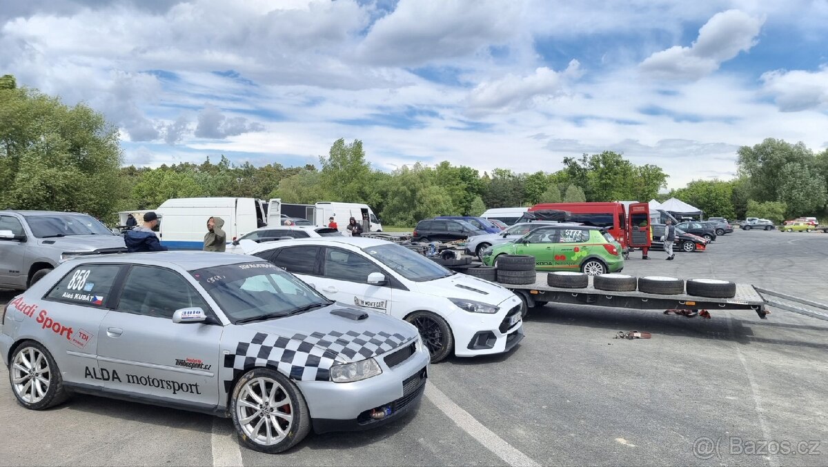 Závodní auto Audi A3 - 7
