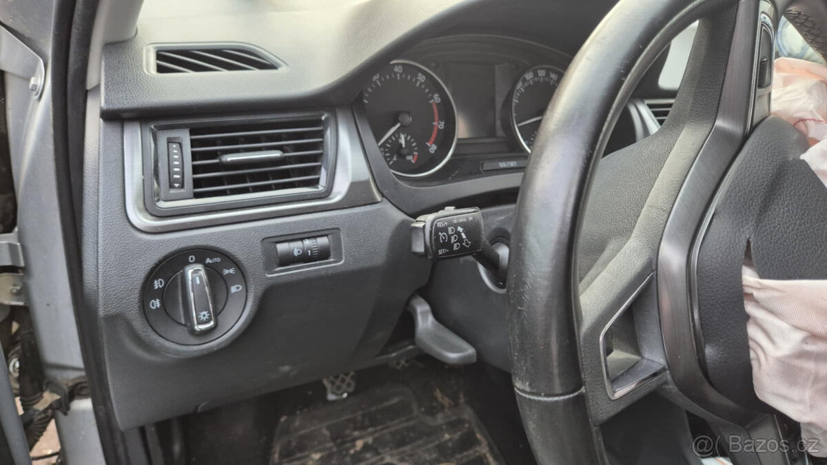 Škoda Rapid 1,2Tsi 81kw 6 rýchlost. manual - 7