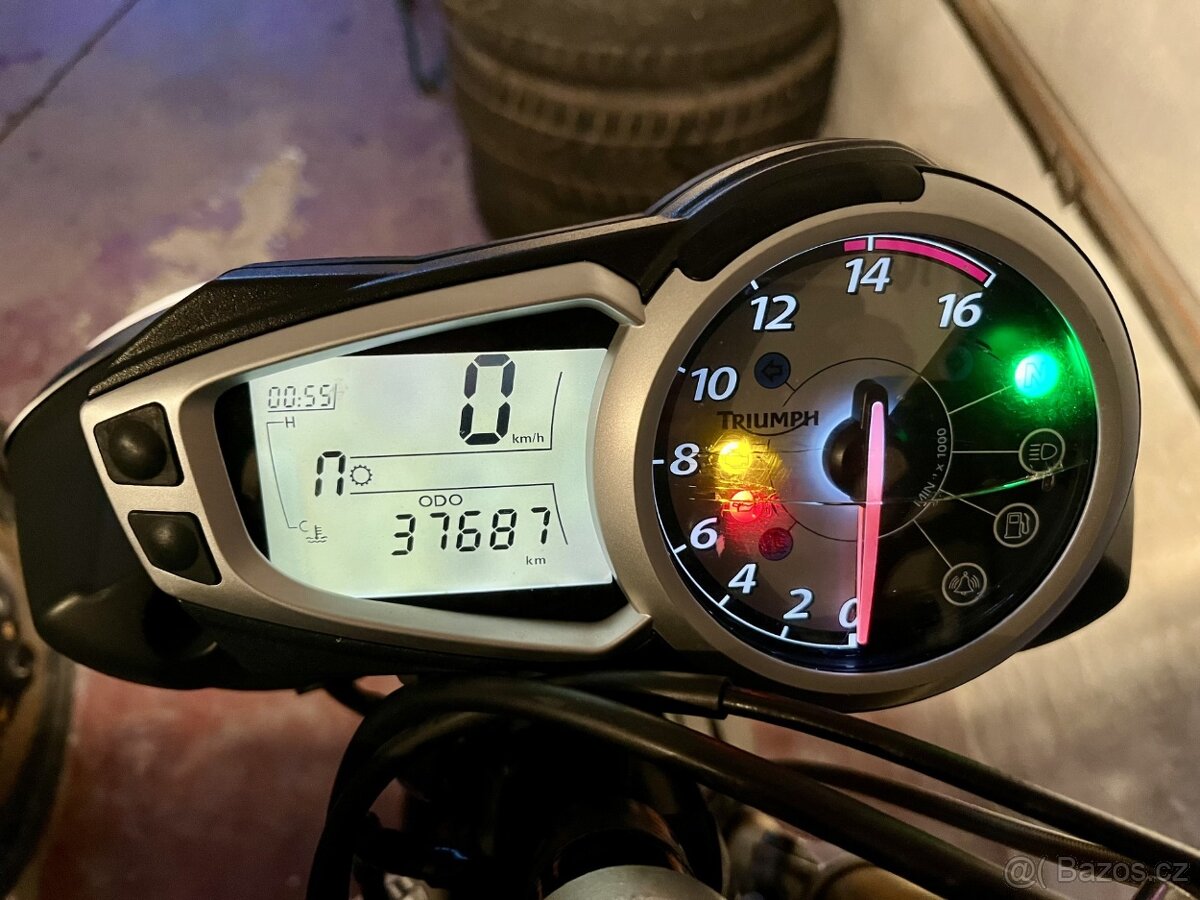 Triumph Street Triple 675 - 7