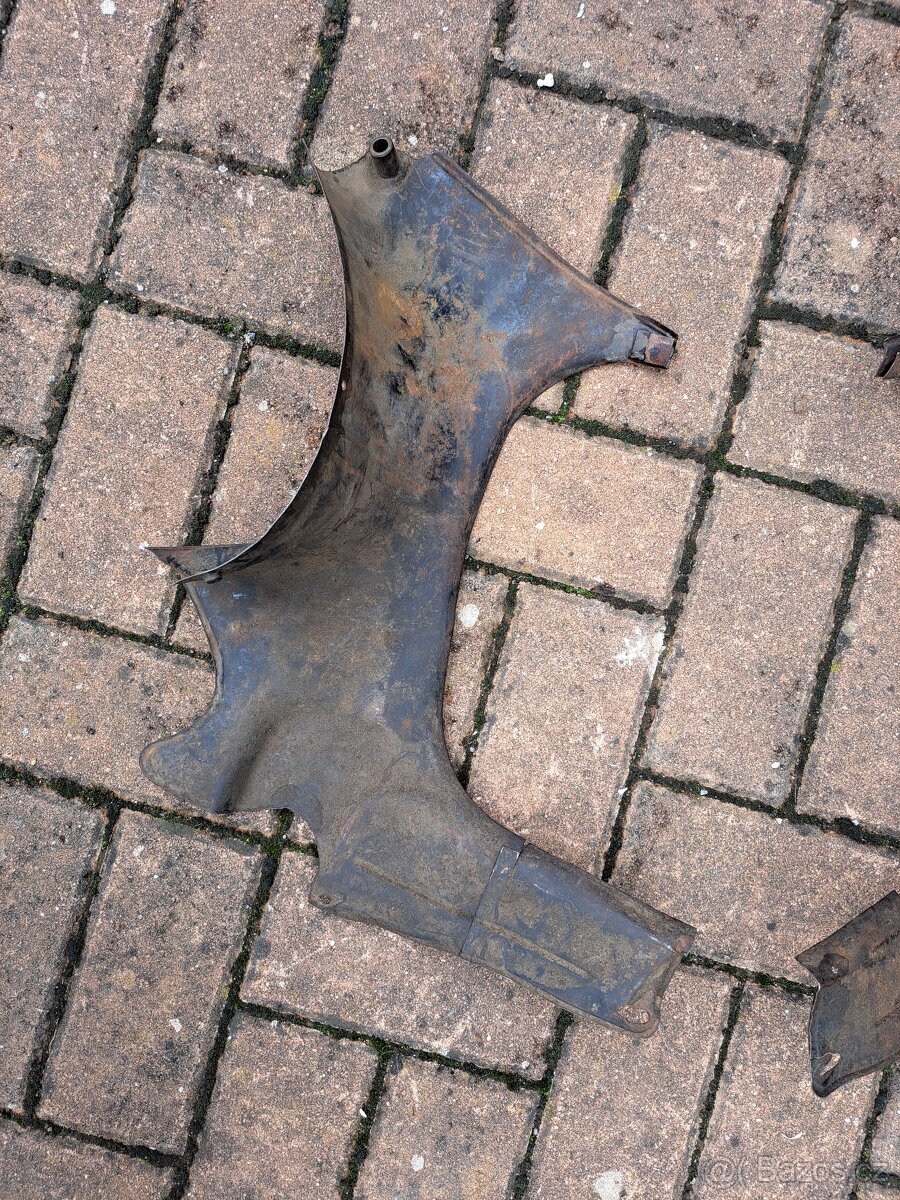 Jawa 150 352 125 351 - Podsedlové plechy - 7