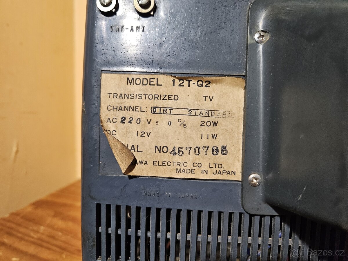 SHARP 12T-Q2 retro TV - 7