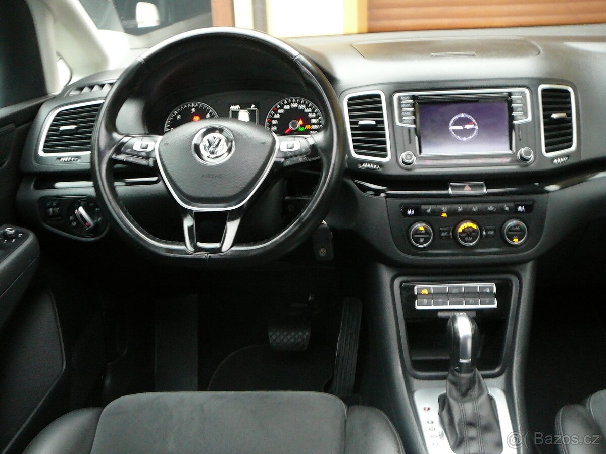 VW SHARAN 2.0 TDI 130KW 7MÍST DSG+F1 PANORAMA NAV ACC FRONT - 7