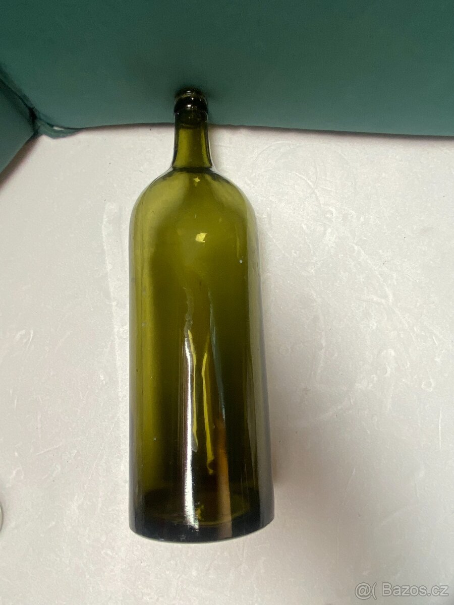 Zelená skleněná láhev – retro dekorace - 7