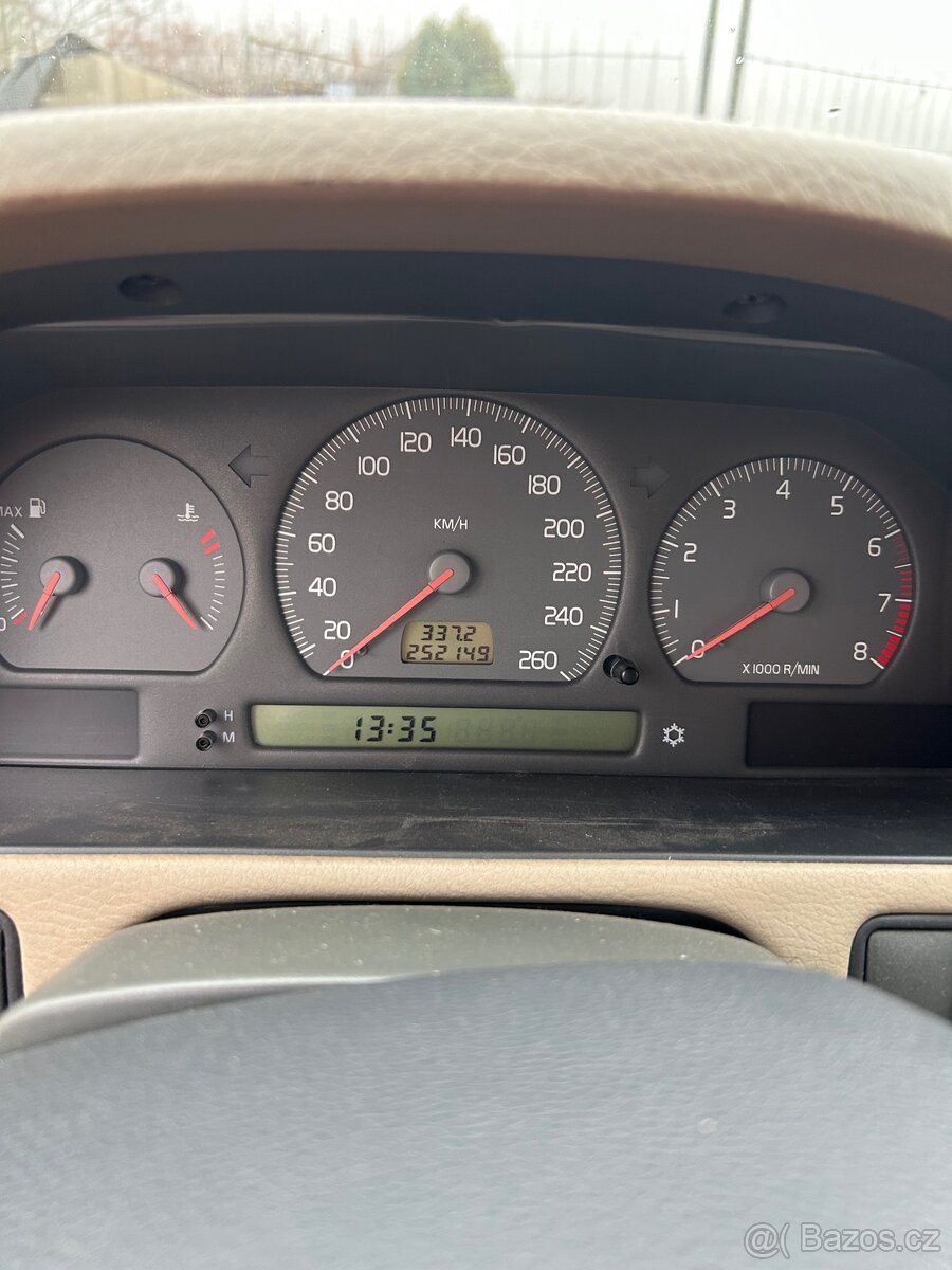 Volvo v70 2.4T AWD - 7