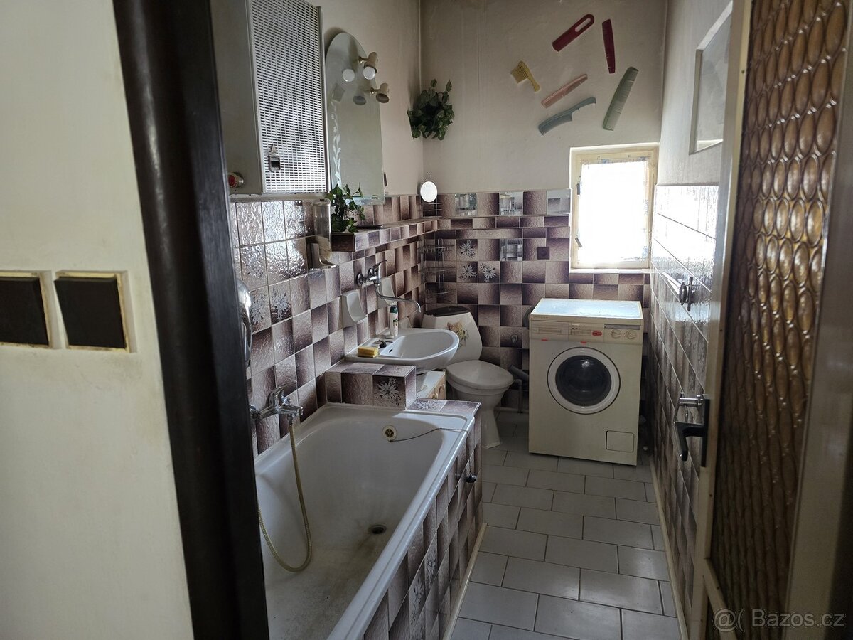 Pronájem bytu 3+kk 70 m2 v centru Kladna - 7