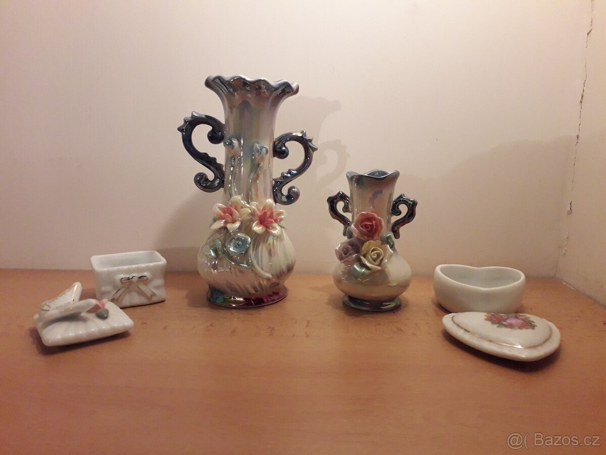 Prodám různé porcelánové a skleněné cukřenky, dózy, hrnky. - 7