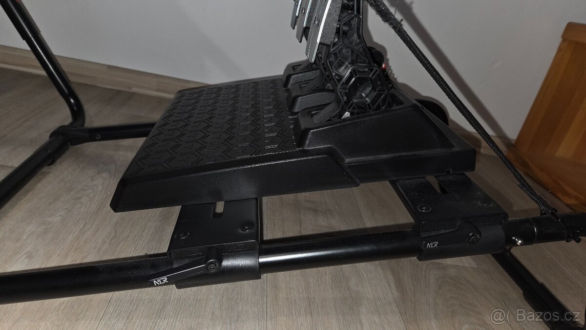 Herní volant Thrustmaster T248 + křeslo Next Level Racing - 7