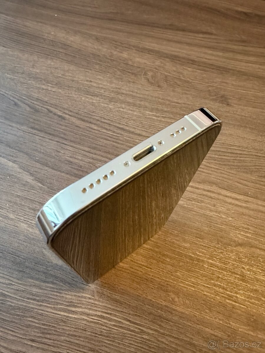 iPhone 14 Pro 256 GB – bílá barva - 7