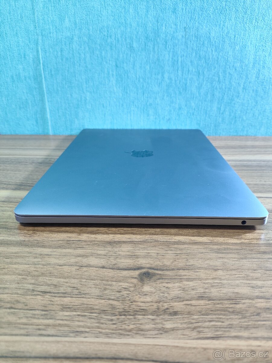 Apple MacBook Pro 13" (2016) | Intel Core i5 • 8 GB RAM • 5 - 7