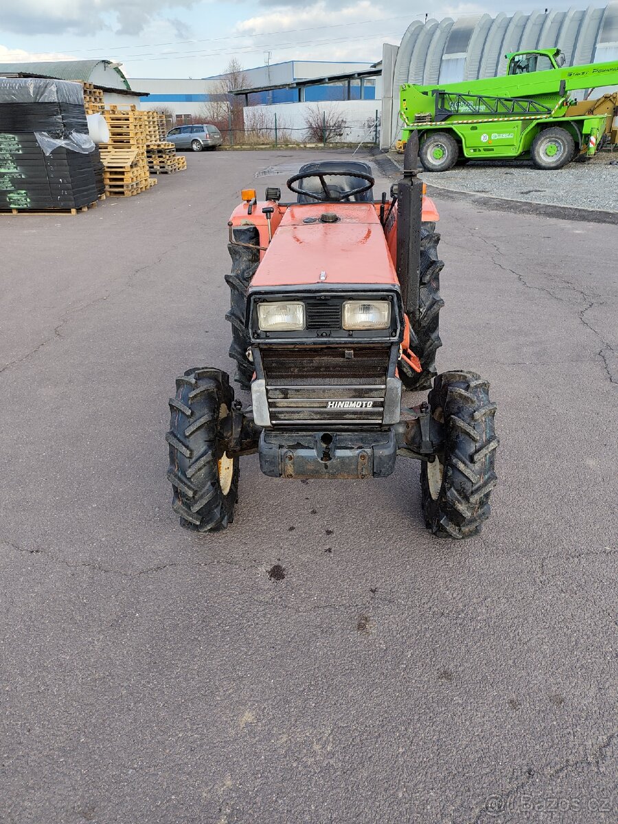 Malotraktor HINOMOTO E 2304 - 7