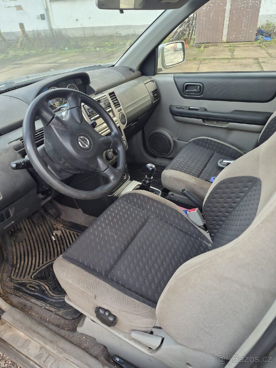 Nissan x-trail 2.2 4x4 - 7