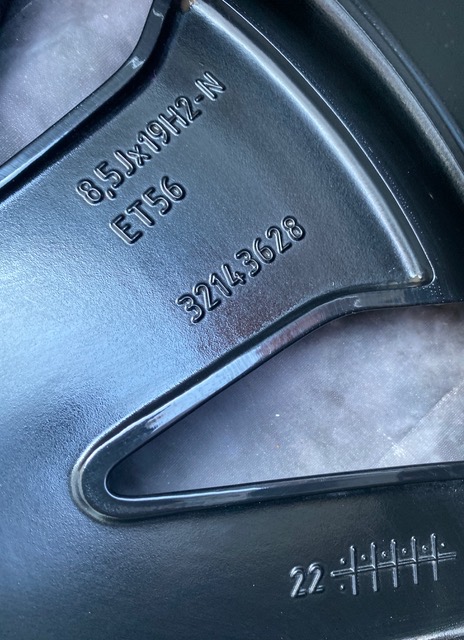 Originál Alu kola Volvo XC40 Recharge R19 zimní - 7