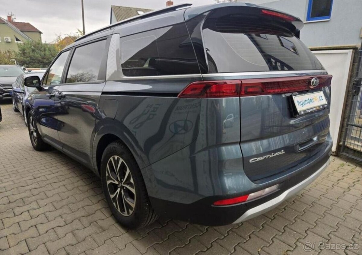 Kia Carnival 2.2- 9 míst - REZERVACE - 7