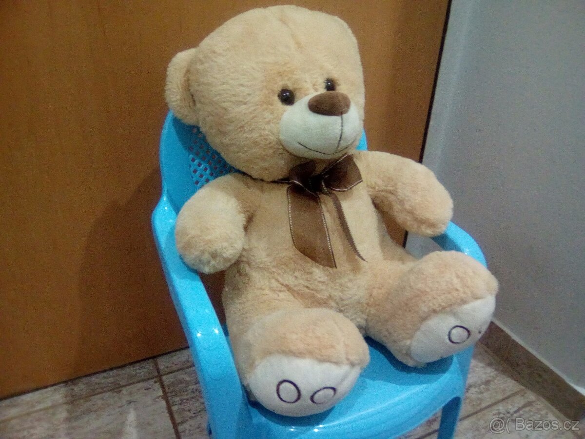 Hnědý plyšový medvídek - 7