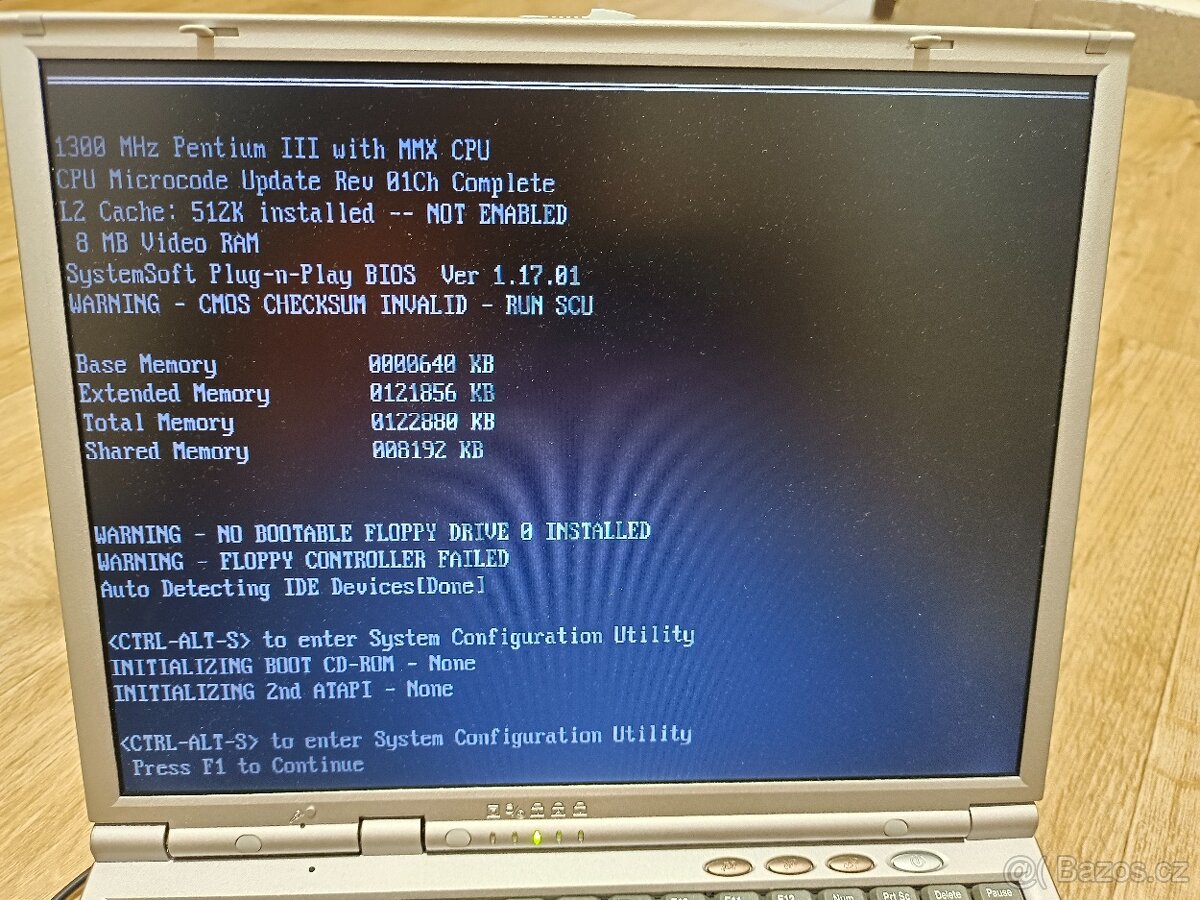 historický Notebook Computer model 2300T, Pentium III - 7