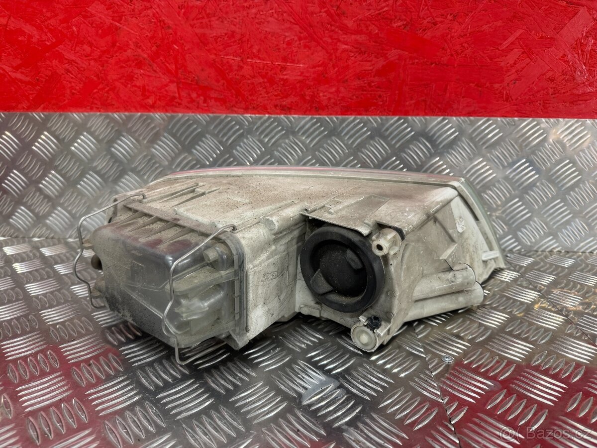 PŘEDNÍ SVĚTLA ŠKODA OCTAVIA 2 PŘED. FACELIFT - 7