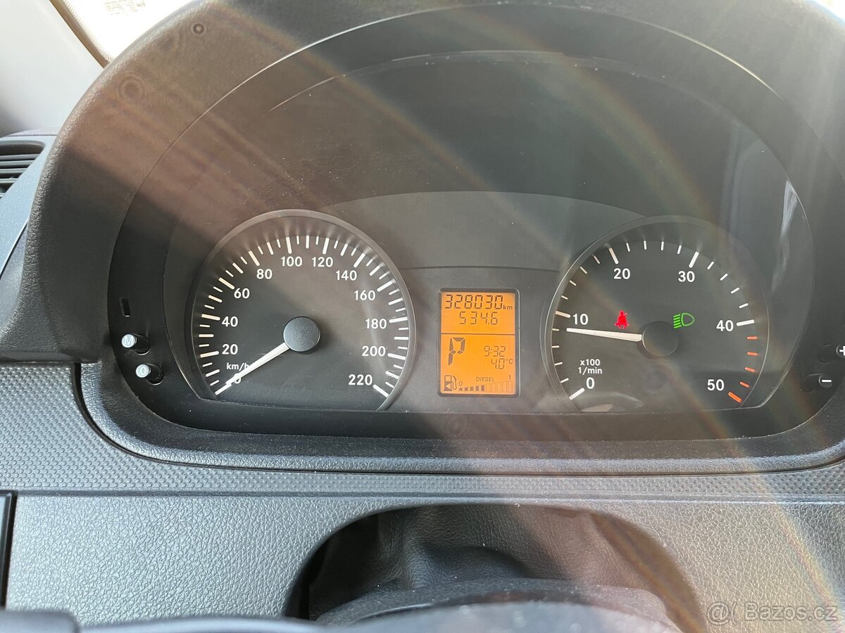 Prodám Mercedes-Benz Vito (2010, facelift 2011) – 199 000 Kč - 7