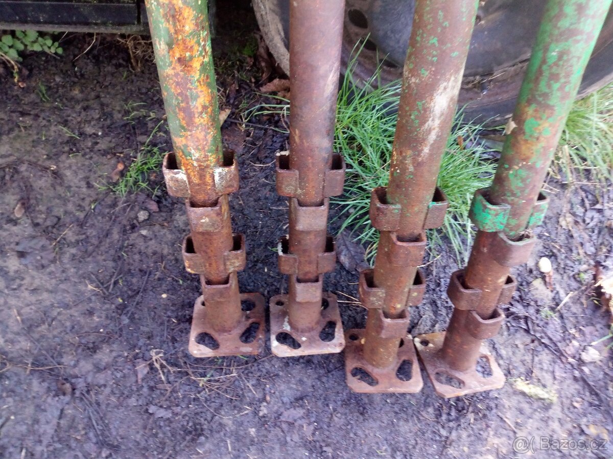 4KsStojka háki lešení - 7