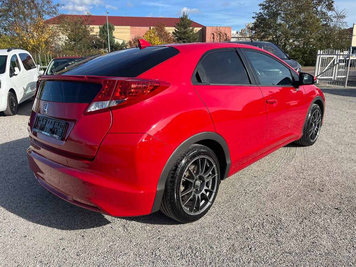 Honda Civic 1.8i V-tec 104kw, 1. majitel - 7