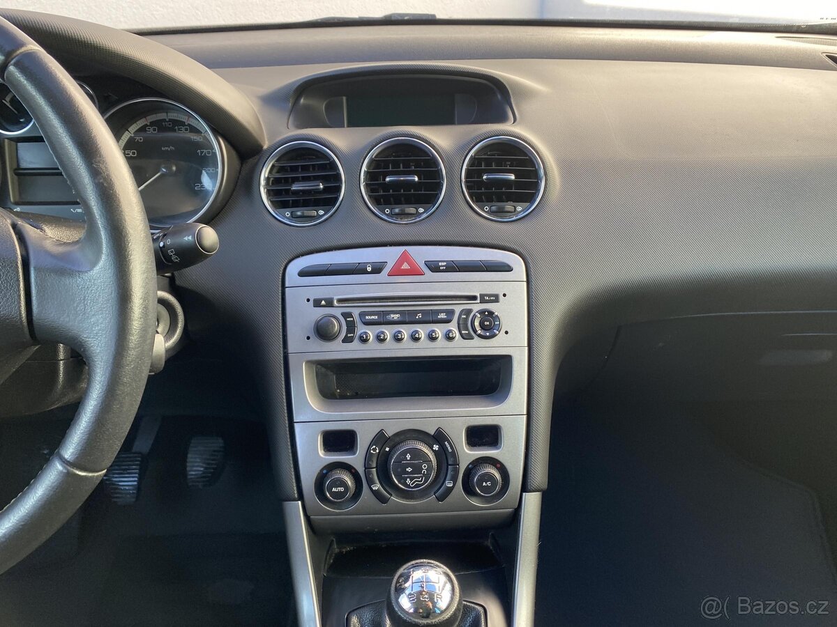 Peugeot 308 1.6 VTi , 88 kW benzín, 2011 - 7