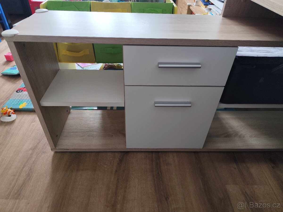 Pracovní stůl - 7