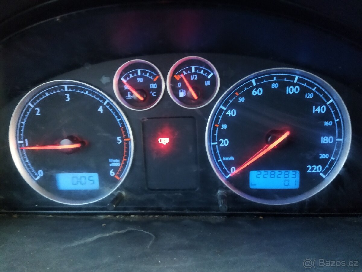 Prodám díly z Volkswagen Sharan 1.9tdi 85KW, 96 KW - 7