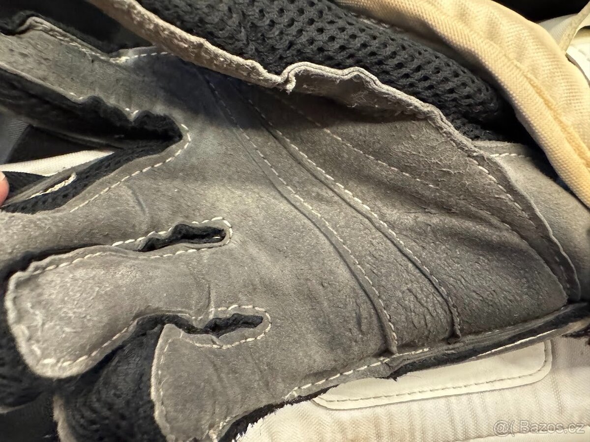 SET LAPAČKA A VYRÁŽEČKA CCM AXIS 1,9 - 7