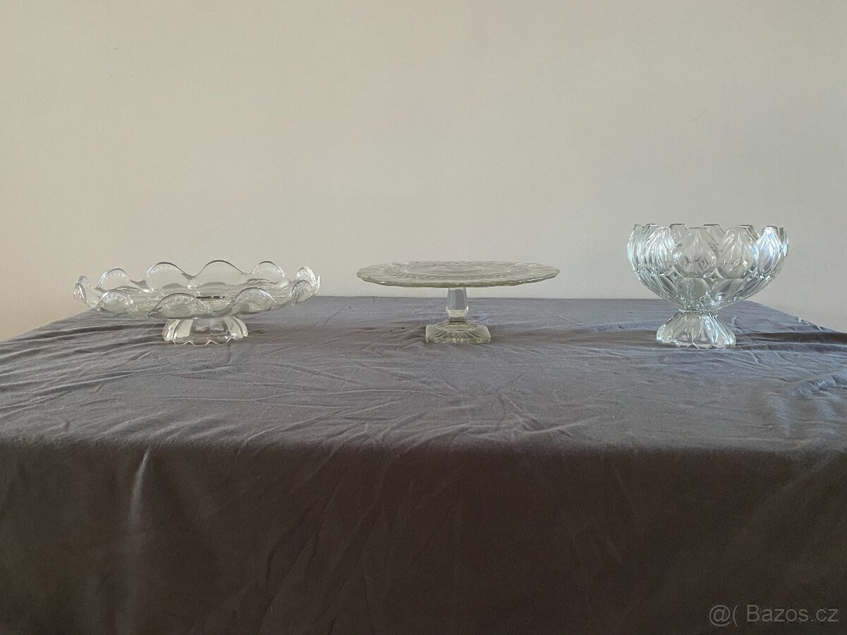 Skleněné mísy, tácy a podnosy - 7