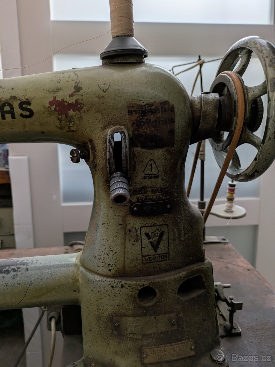 Průmyslové ramenné šicí stroje - 7