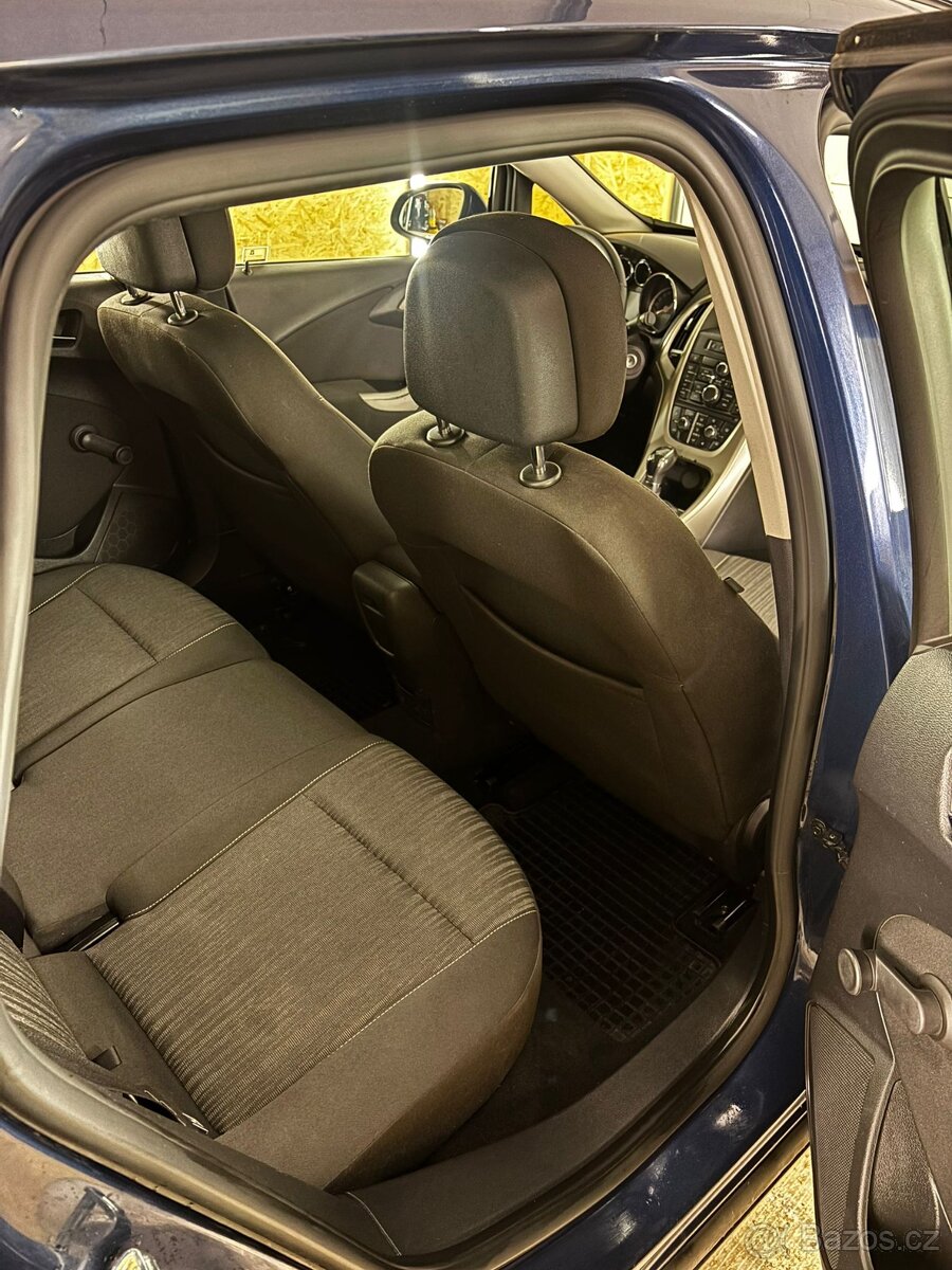Opel Astra, SportsTourer 1.7 D-servisováno, nová STK - 7