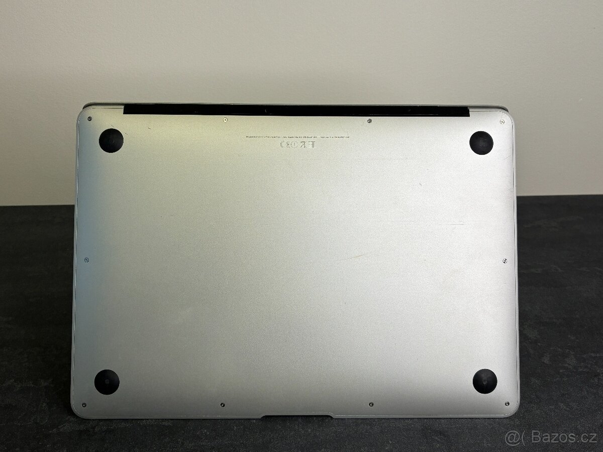 MacBook Air 13'' 2017 / i5 / 8GB RAM / 128GB SSD - DPH - 7