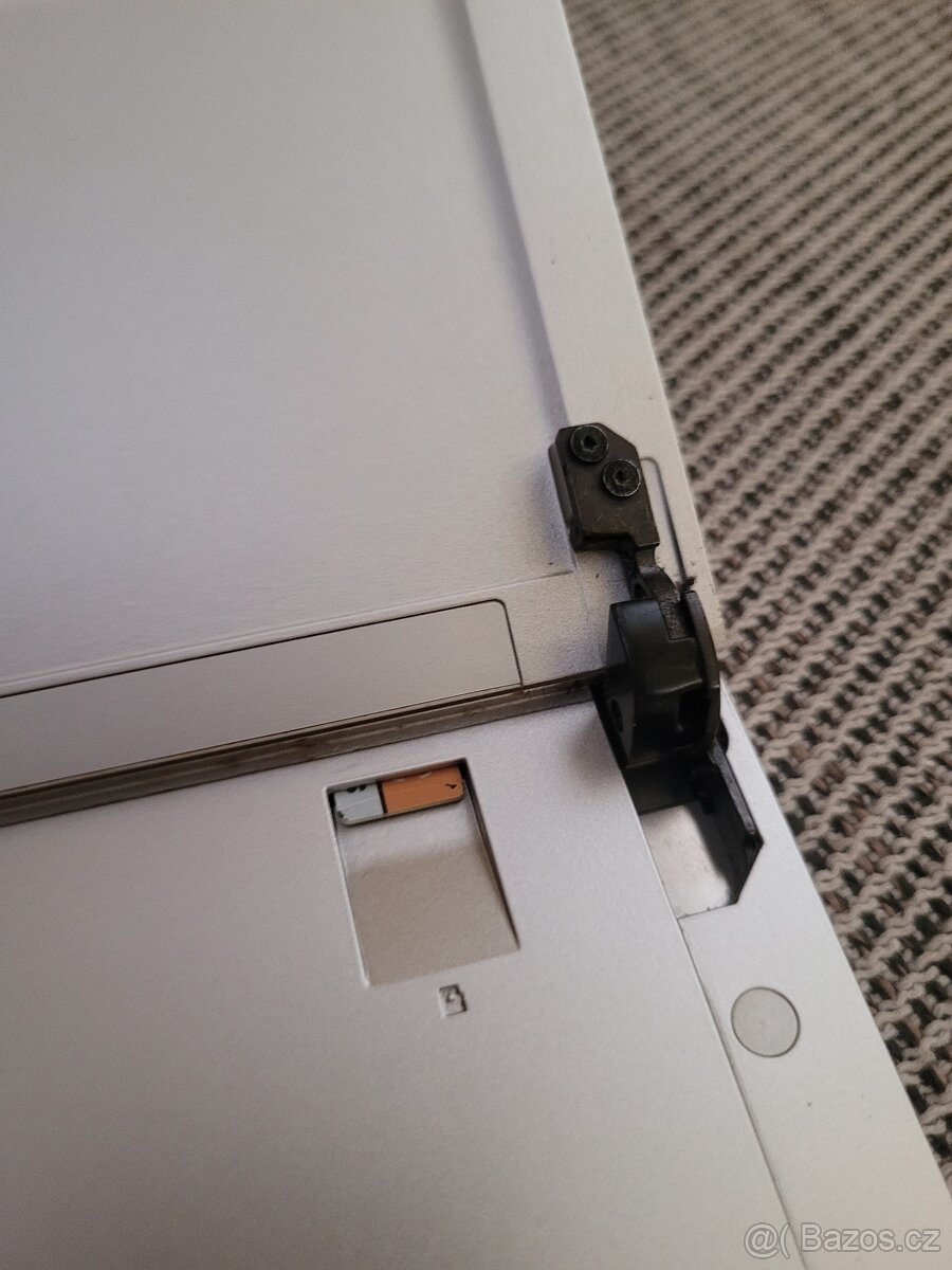 Tablet Transformer Book řady T100 zn. Asus - 7