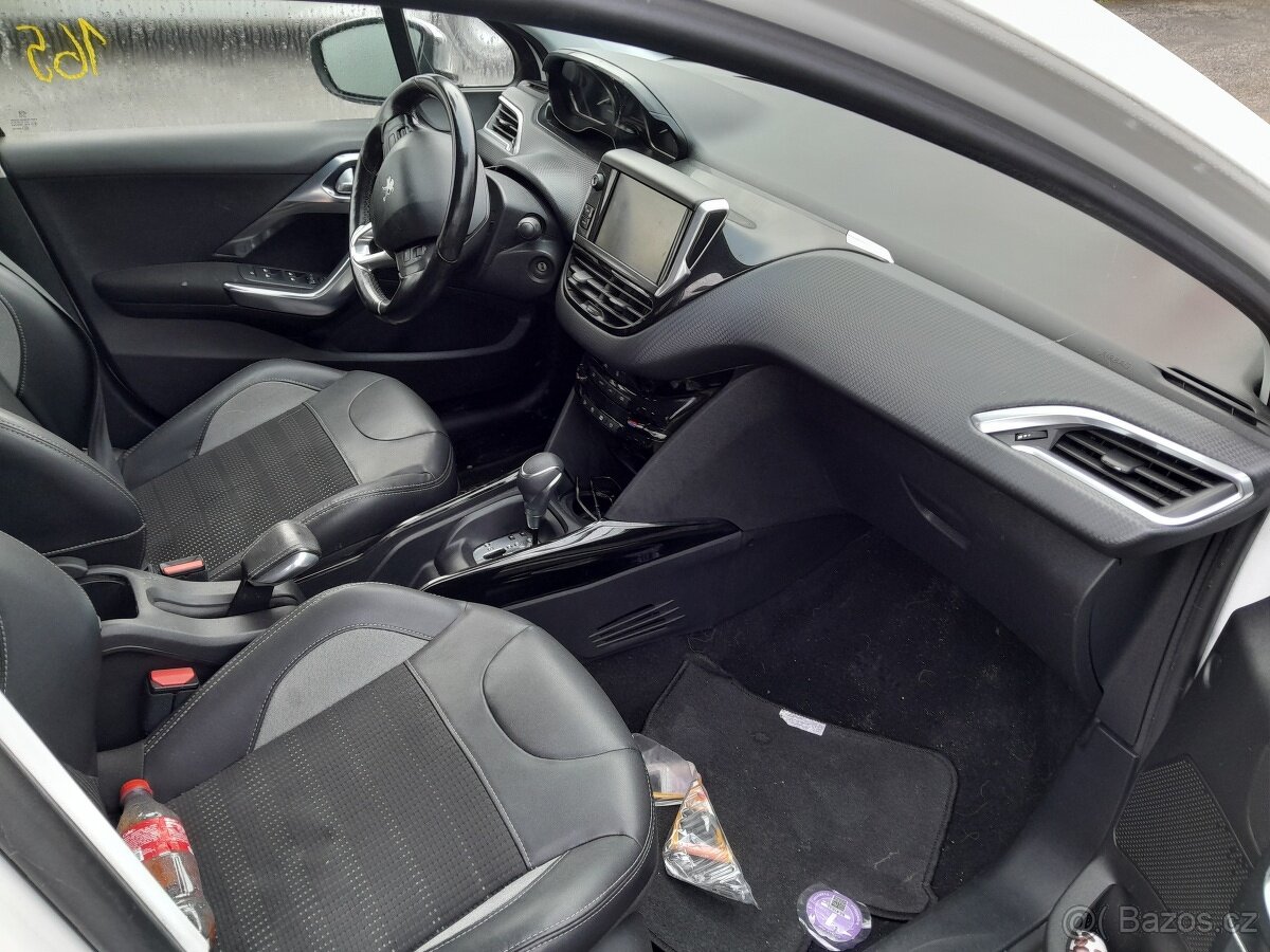 Peugeot 2008 1,2 PureTech 110 - 7