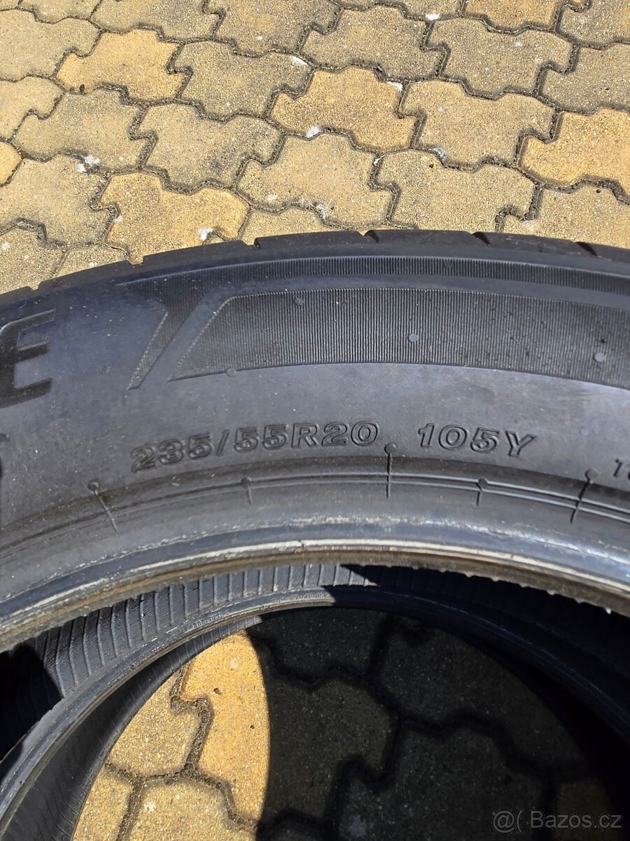 Prodám letní pneu Bridgestone R20 - 7
