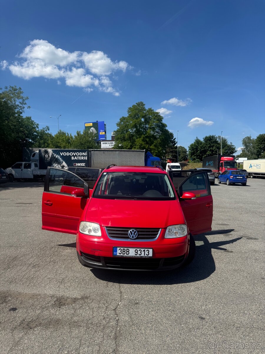 Volkswagen Touran - 7