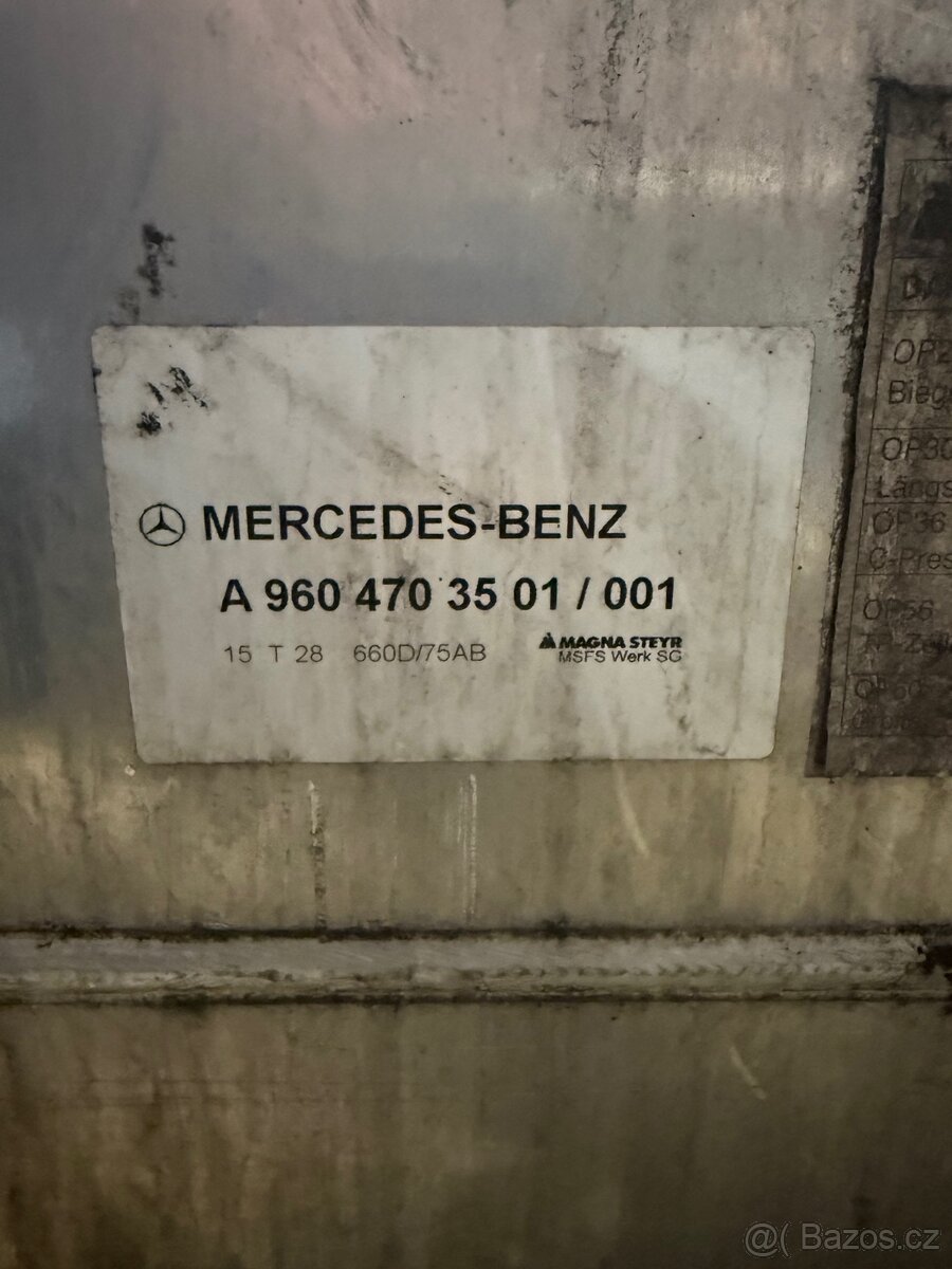 Nádrž Mercedes-Benz Actros - 7