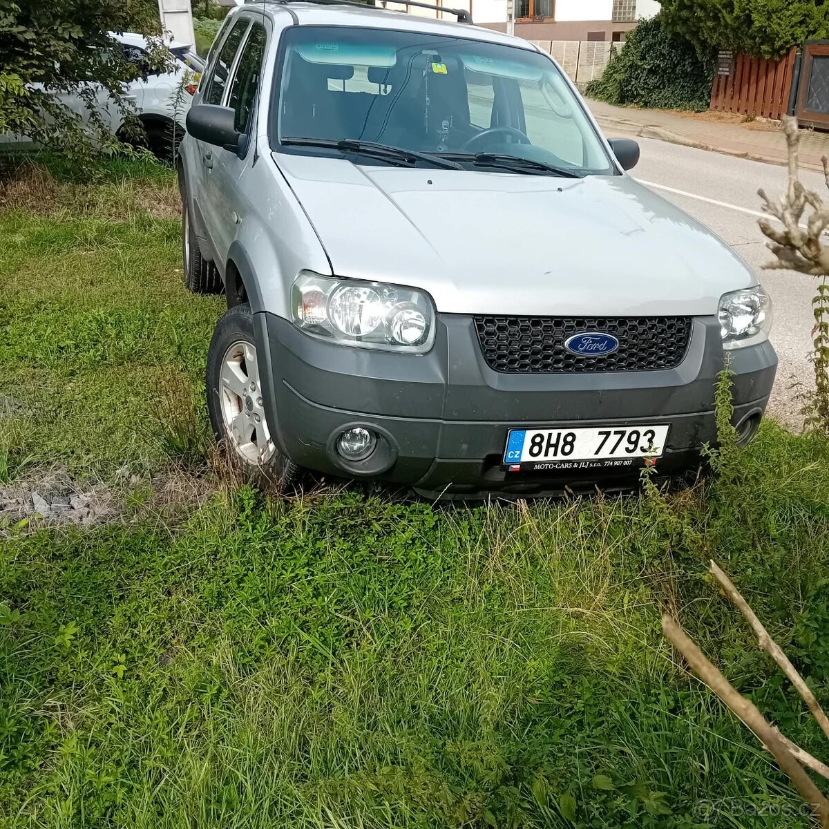 Prodám Ford Maverick 2,2 , benzín. - 7
