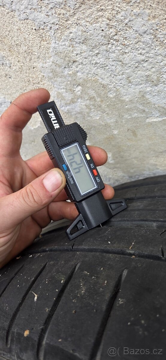 Pneumatiky 275/35 R22 Pirelli P zero - 7