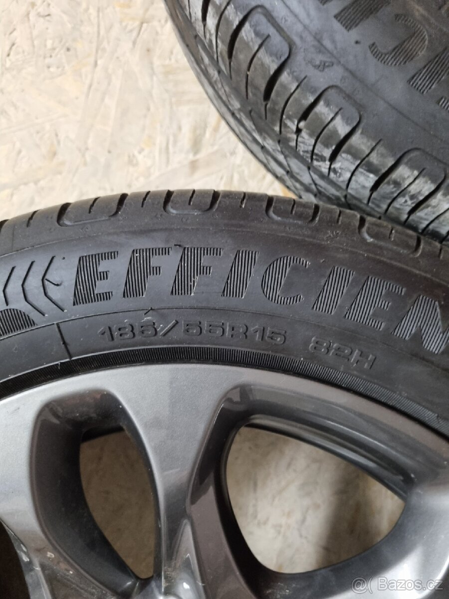 Hliníková 15" kola Fiat 500 Sport zánovní originání vč. pne - 7