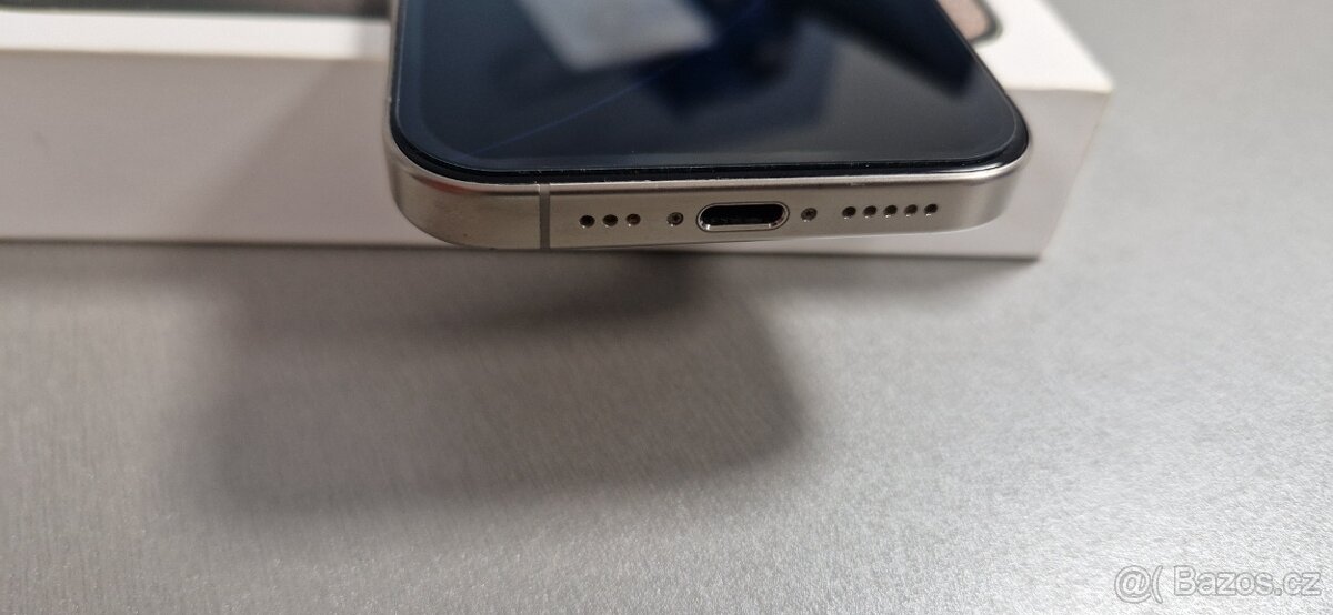 Apple iphone 15pro 128GB Natural Titanium - 7