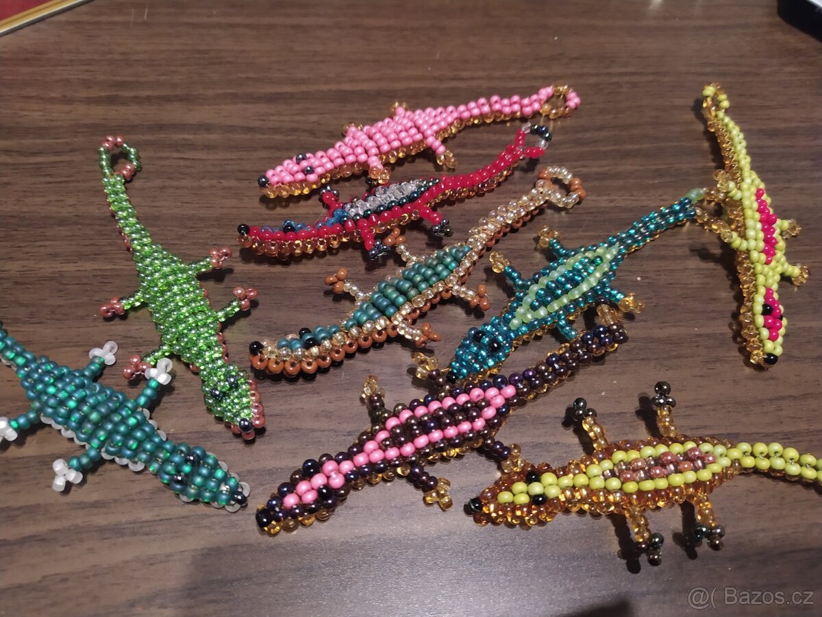 PRODÁM PŘÍVĚSKY PŘÁTELSTVÍ ZVÍŘÁTKA Z KORÁLKŮ A NÁUŠNICE - 7