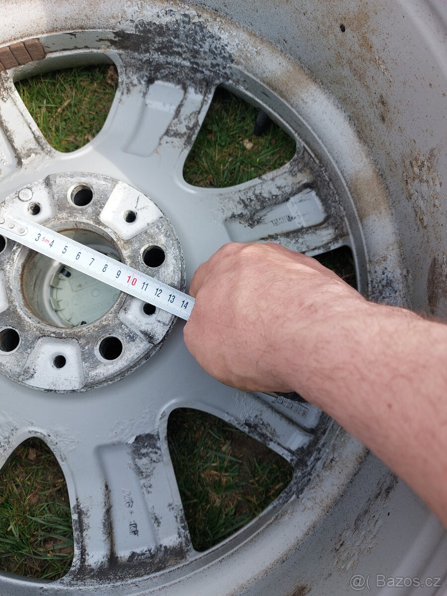Prodám kola s disky 19" BMW - 7