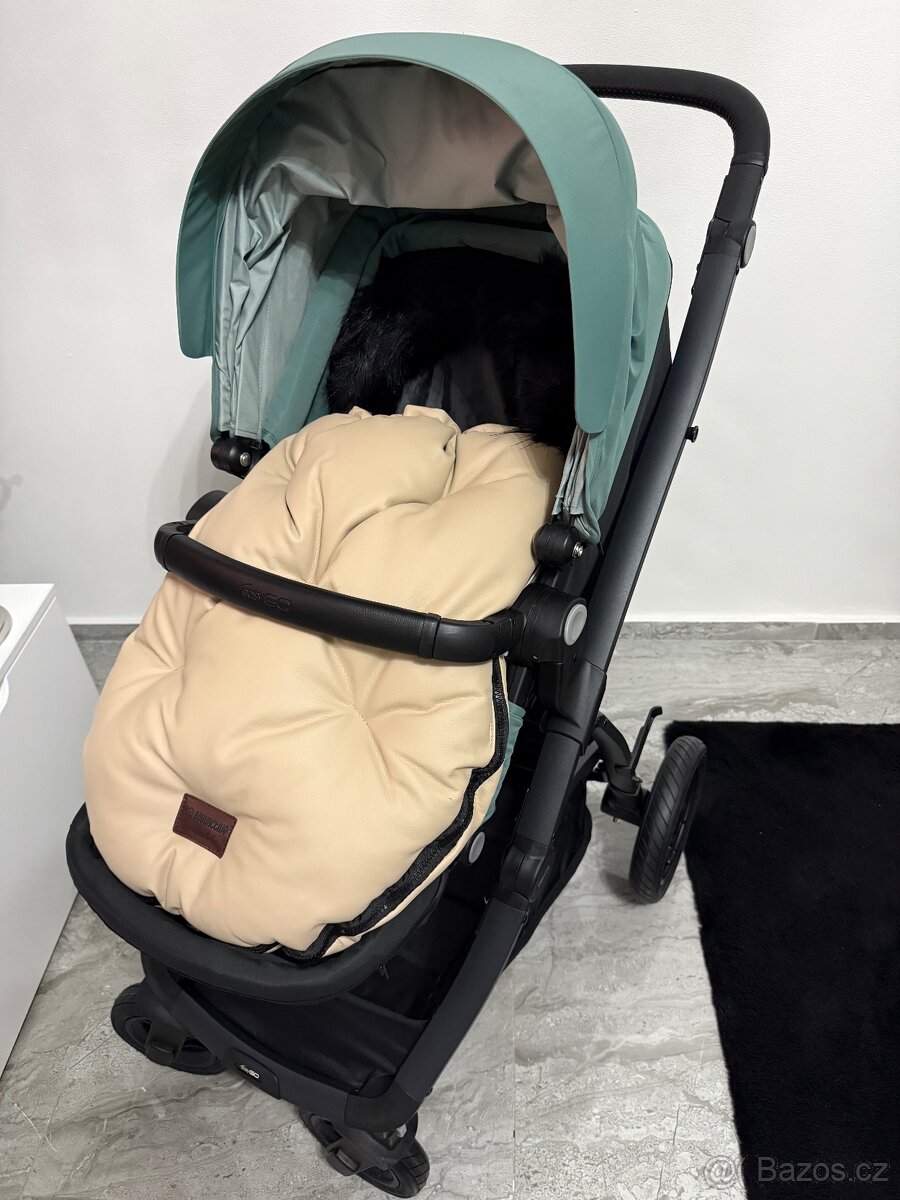 Sportovní kočárek Easy Go carrycot Smart Fold - 7