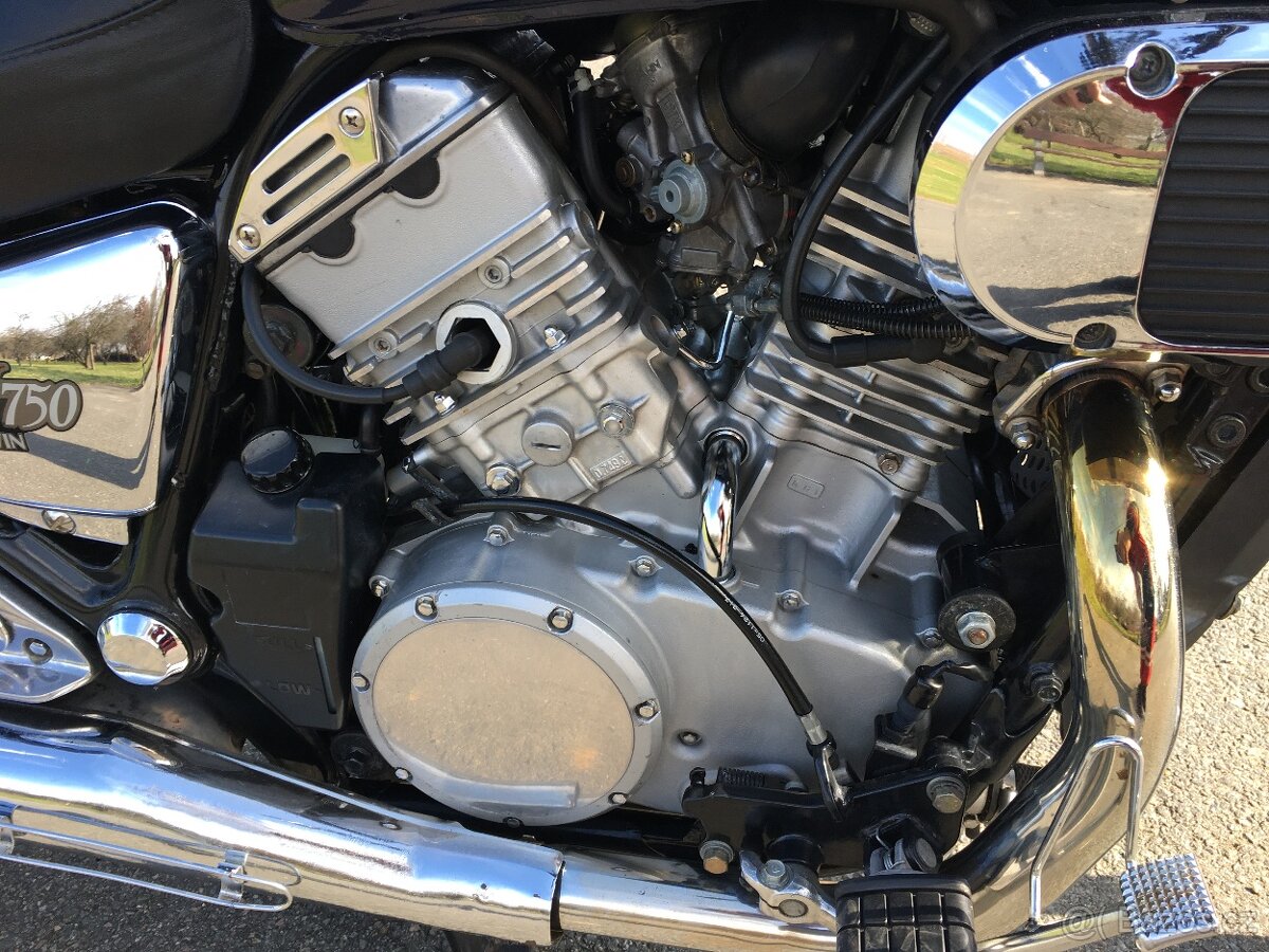Kawasaki Vulcan VN 750 - 7