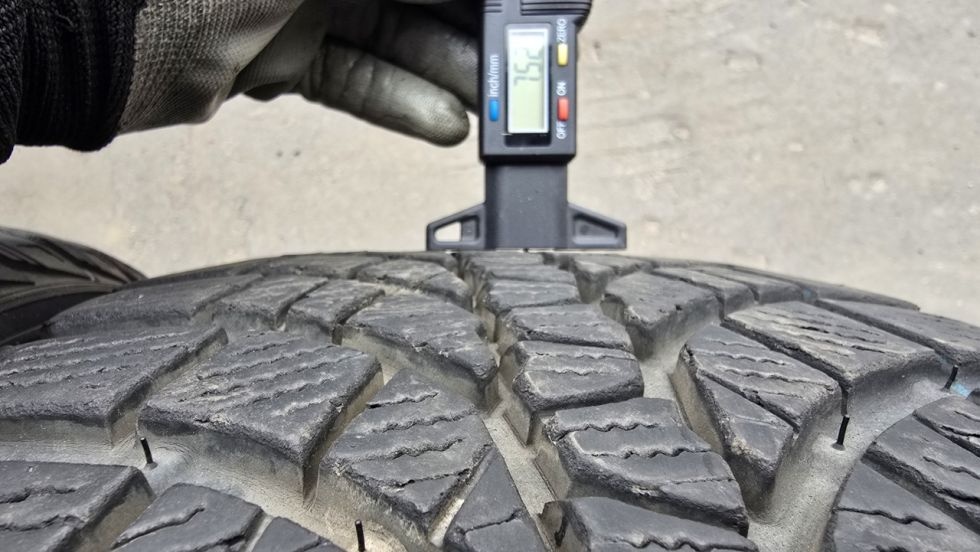 Zimní pneu 235/45/18 Kumho - 7