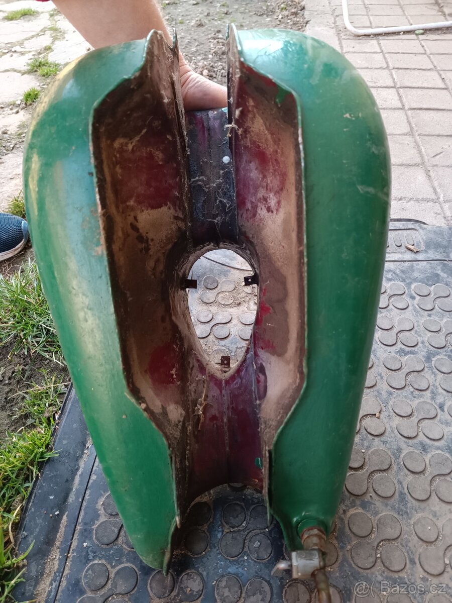 Nádrž Jawa pérák - 7