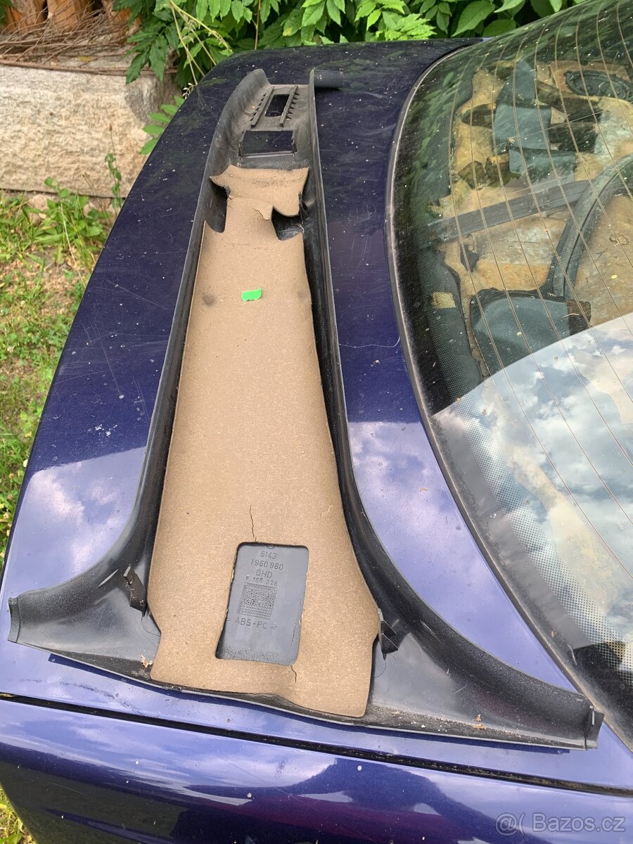 P: Díly BMW e36 B-sloupky - 7