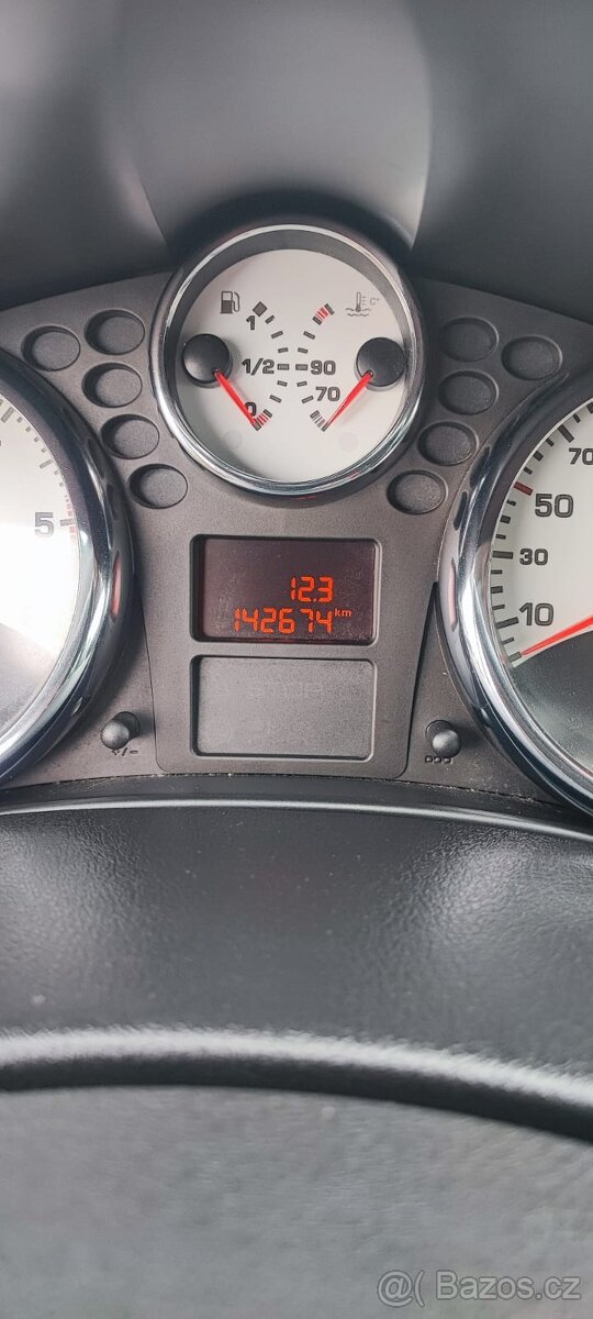Peugeot 207 SW 1.6 HDI - 7
