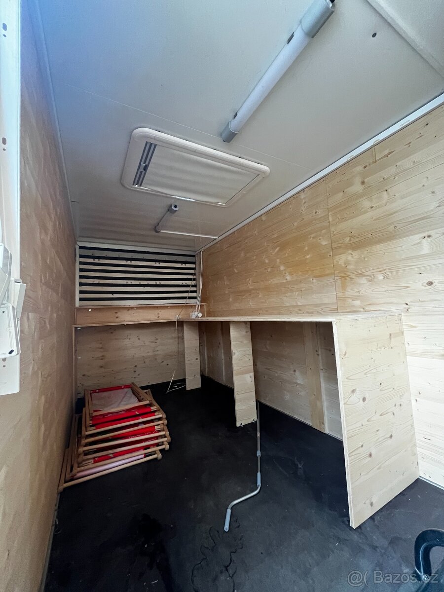 Pojizdný stánek (food truck) - 7